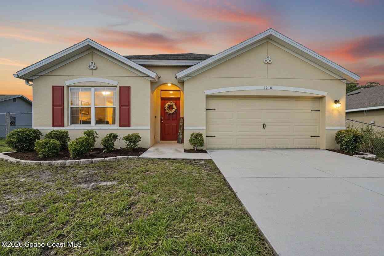 Homes For Sale - 1718 Pace Drive<br/> Palm Bay, FL 32907