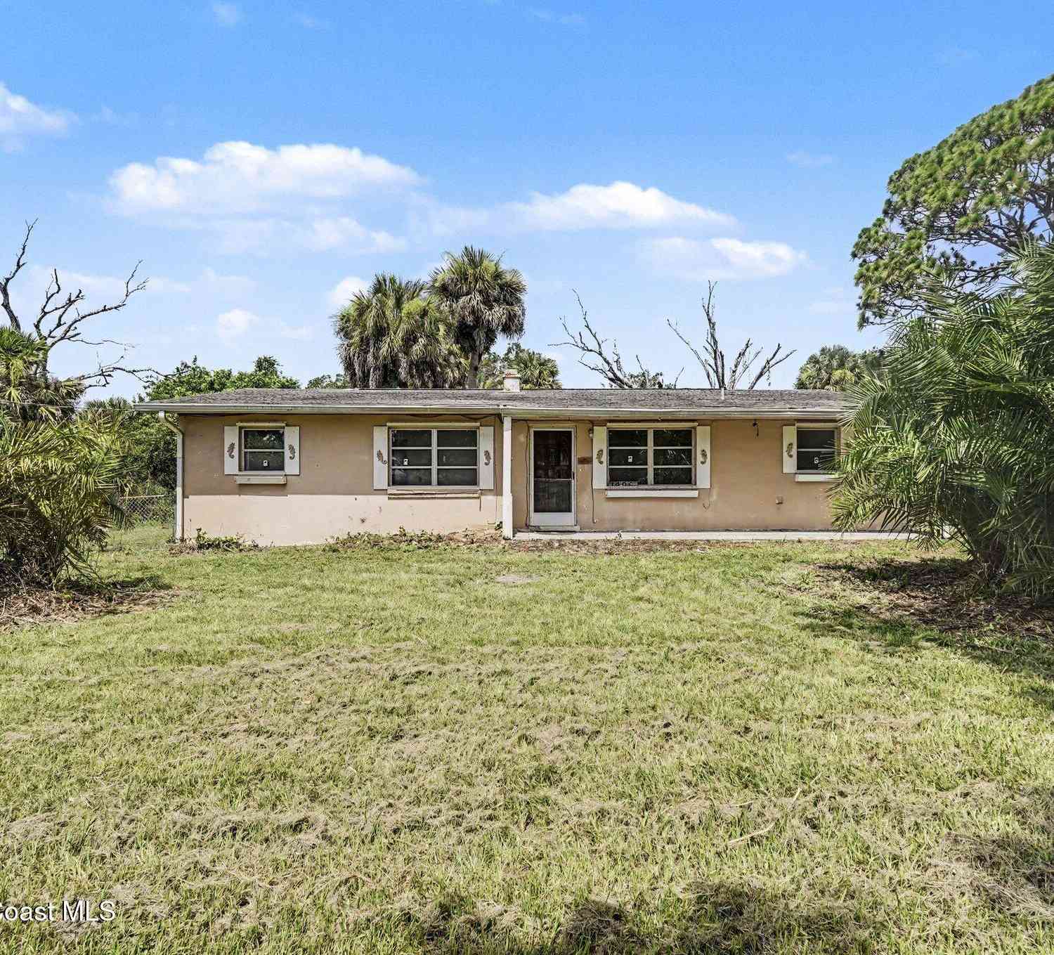 Homes For Sale - 1406 Tropicana Road<br/> Palm Bay, FL 32905