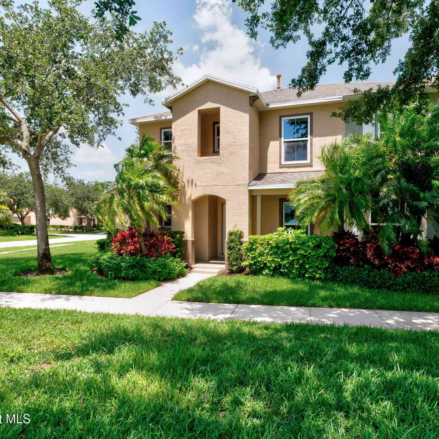 Townhouse For Sale - 1670 Pointe West Way<br/> Indian River County, Vero Beach, FL 32966