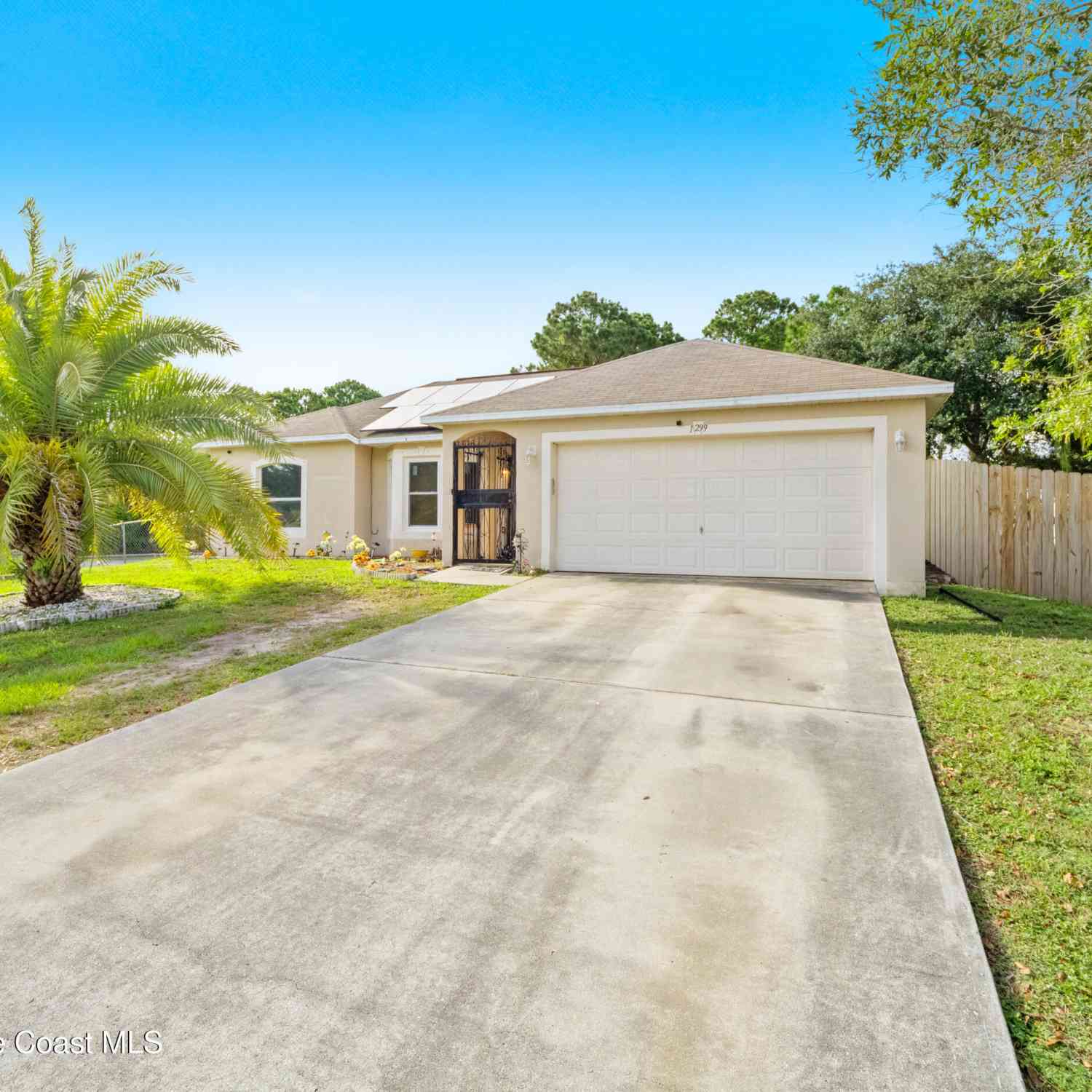 Homes For Sale - 1299 Danforth Street<br/> Palm Bay, FL 32908
