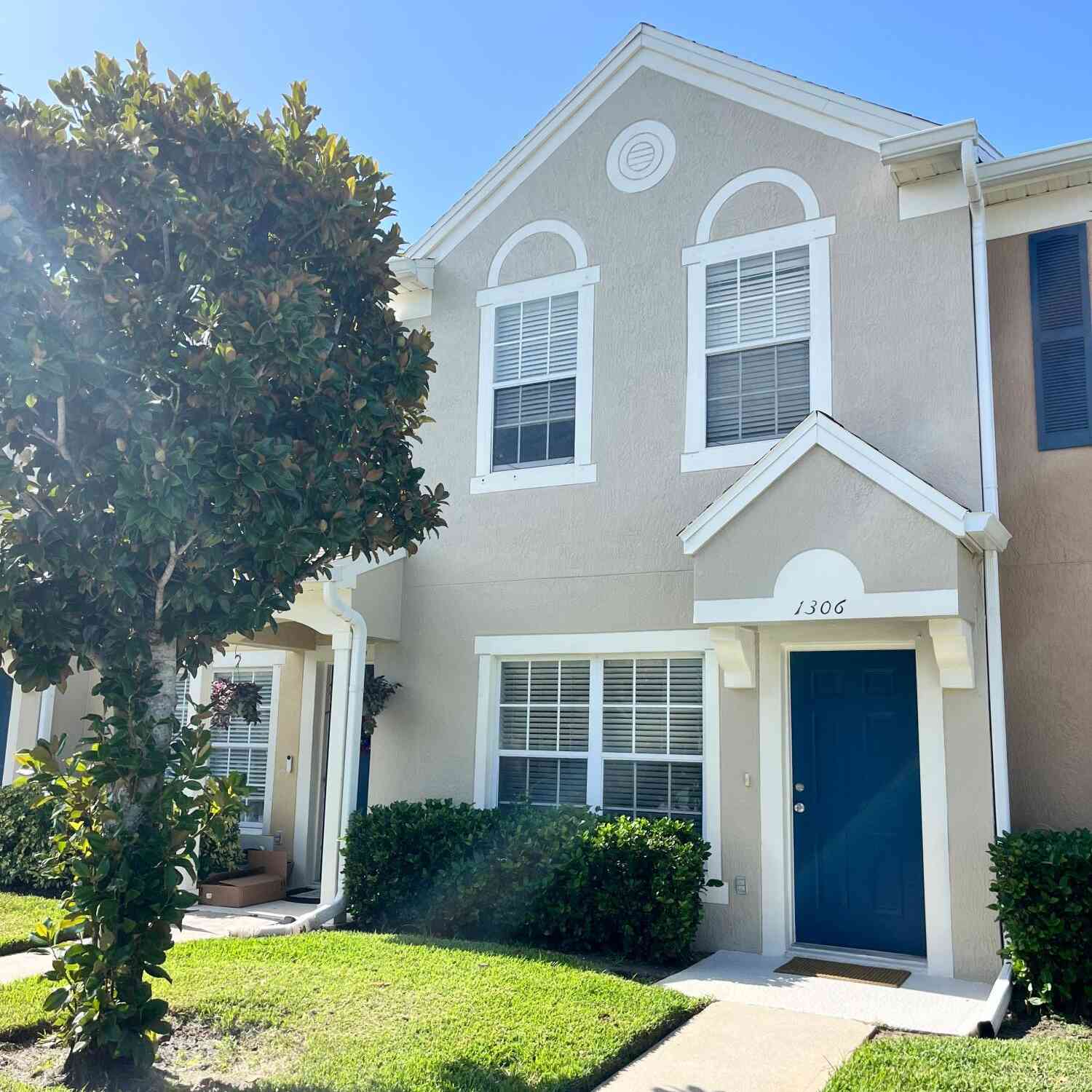 Townhouse For Rent - 1306 Hampton Park Lane<br/> Melbourne, FL 32940