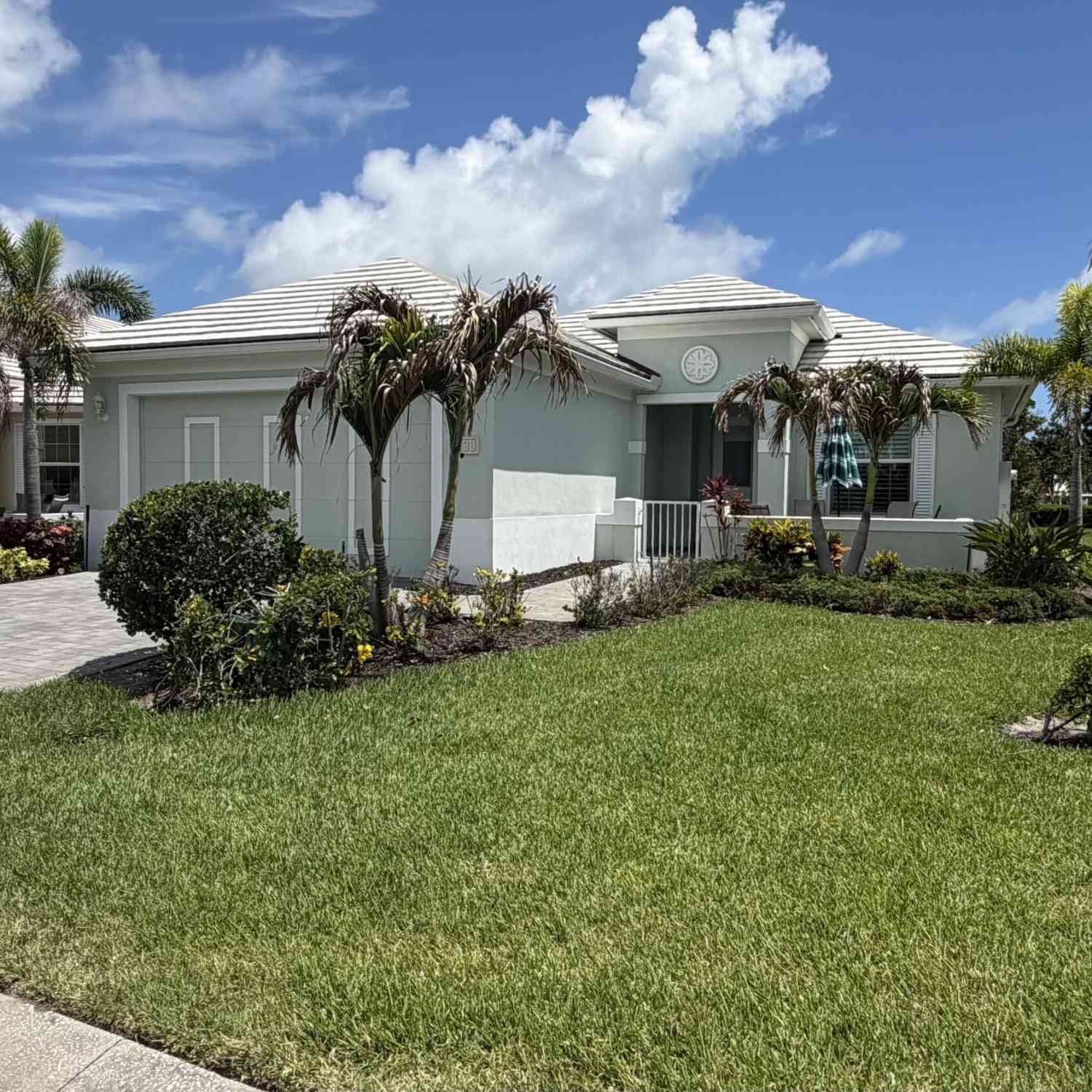 Homes For Sale - 1330 Saint Catherines Circle<br/> Vero Beach, FL 32967
