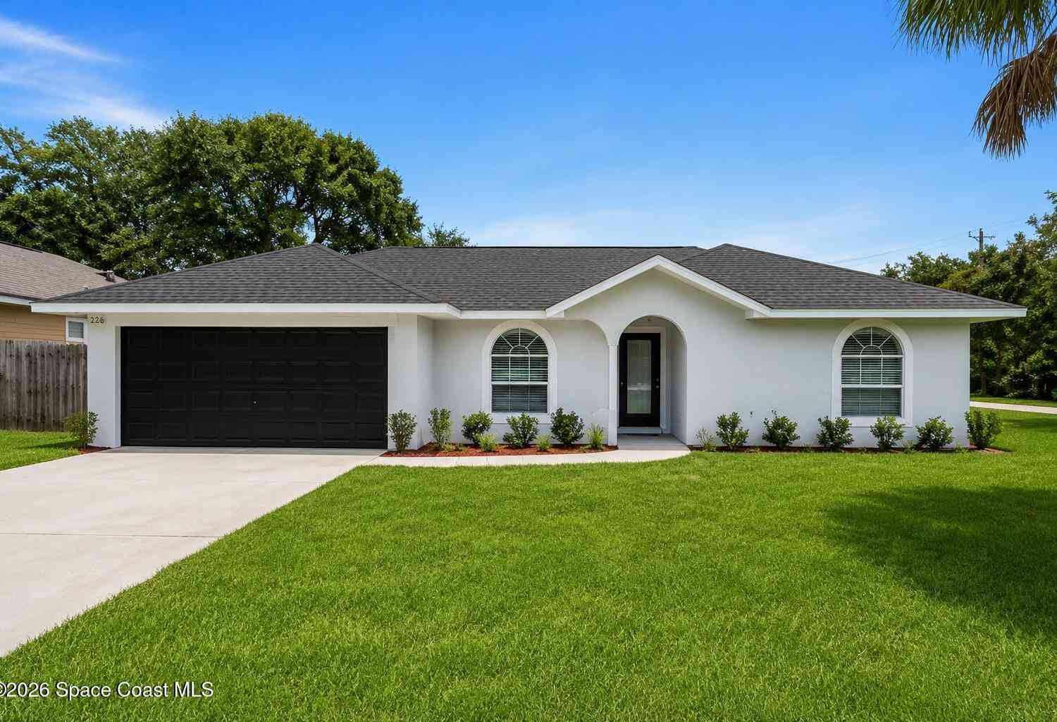 Homes For Sale - 226 12th Street<br/> Vero Beach, FL 32962