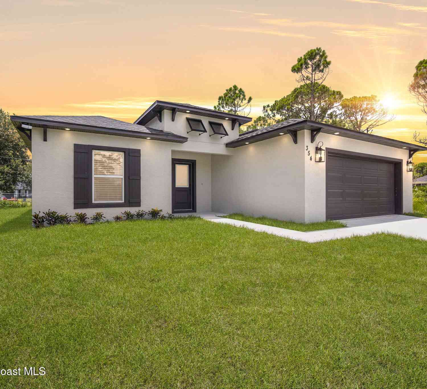 Homes For Sale - 354 Halloran Street<br/> Palm Bay, FL 32909