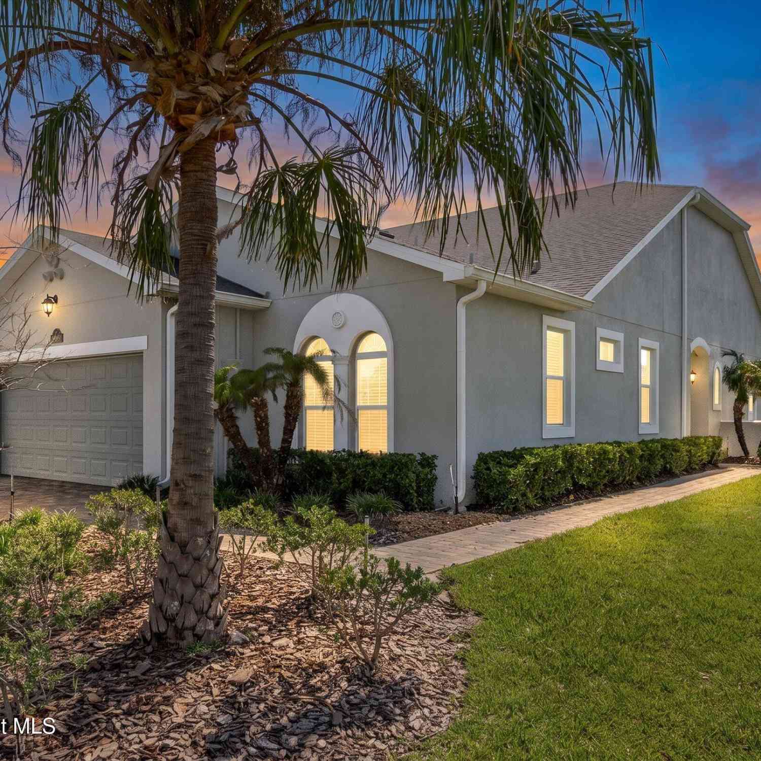 Townhouse For Sale - 8373 Loren Cove Drive<br/> Brevard County, Melbourne, FL 32940
