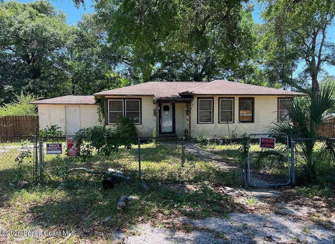 Homes For Sale - 413 Frisco Road<br/> Escambia County, Pensacola, FL 32505