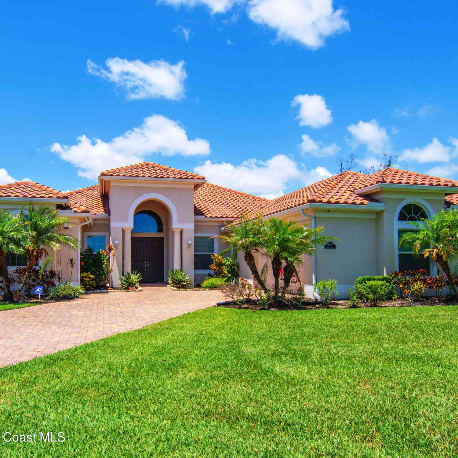 Homes For Sale - 4405 65th Drive<br/> Vero Beach, FL 32967