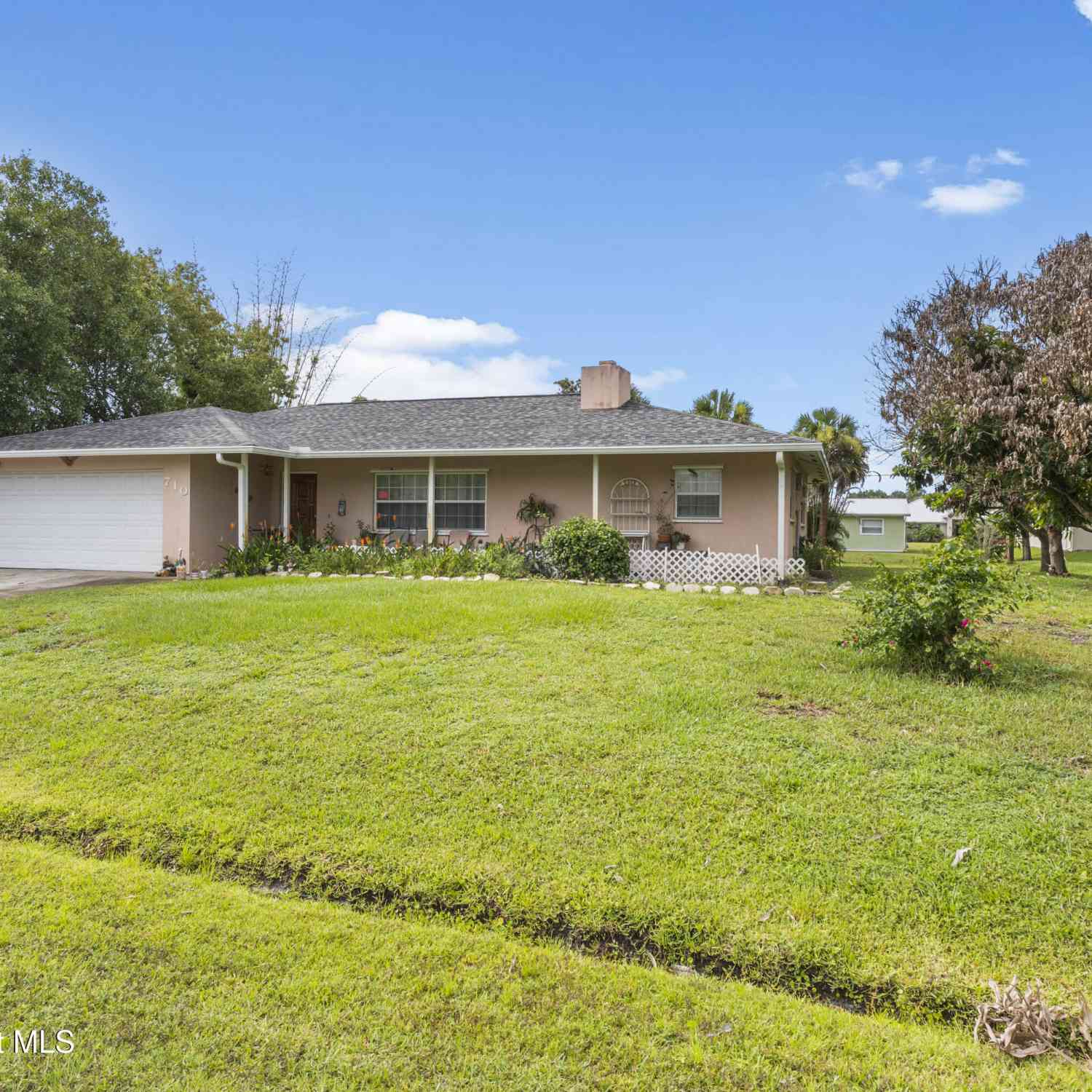 Homes For Sale - 710 Rose Avenue<br/> Sebastian, FL 32958