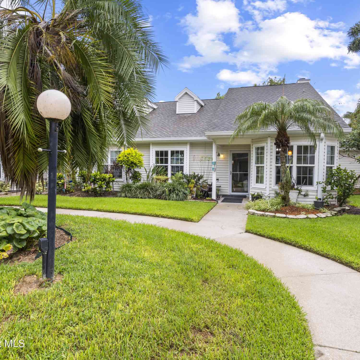 Condo For Sale - 1965 Westminster Circle #2<br/> Vero Beach, FL 32966