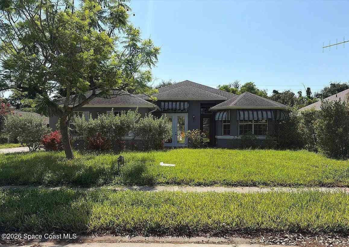 Homes For Sale - 1484 Argyle Drive<br/> Lee County, Fort Myers, FL 33916