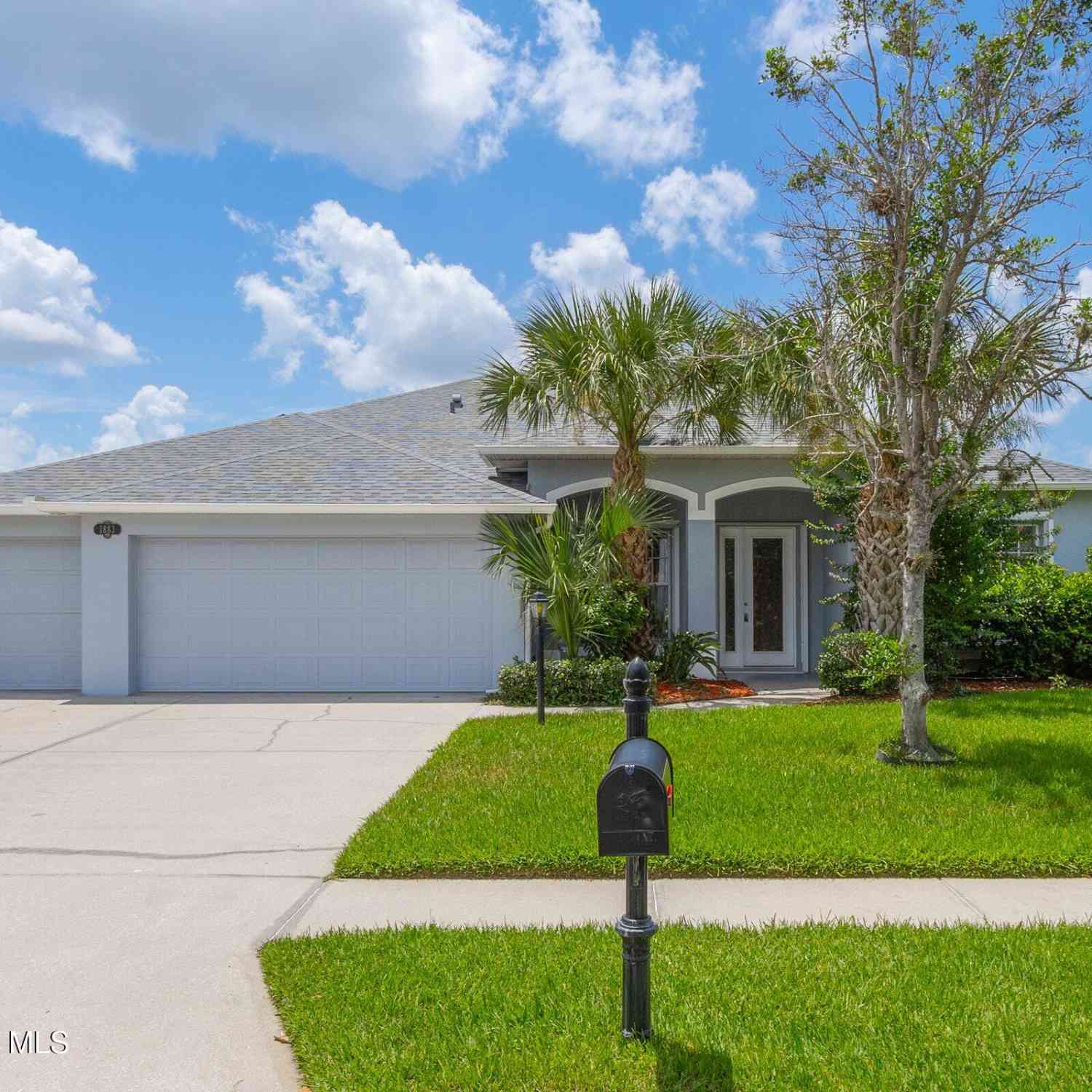 Homes For Sale - 1883 Woodfield Circle<br/> Melbourne, FL 32904