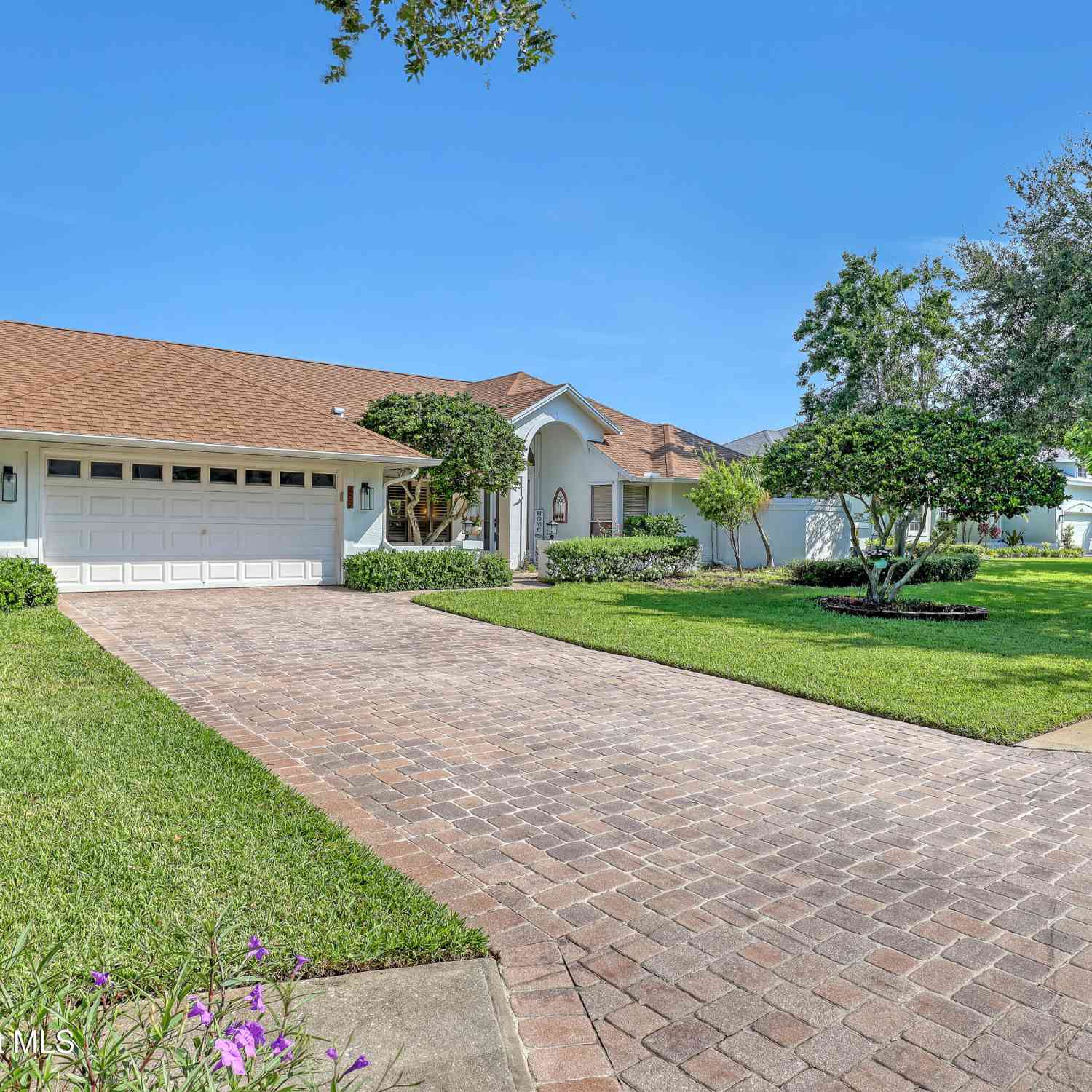 Homes For Sale - 402 Peregrine Drive<br/> Indialantic, FL 32903