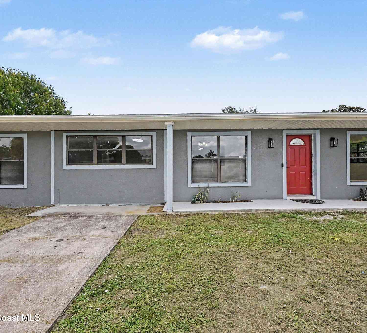 Homes For Sale - 2292 Lakeview Drive<br/> Brevard County, Melbourne, FL 32935
