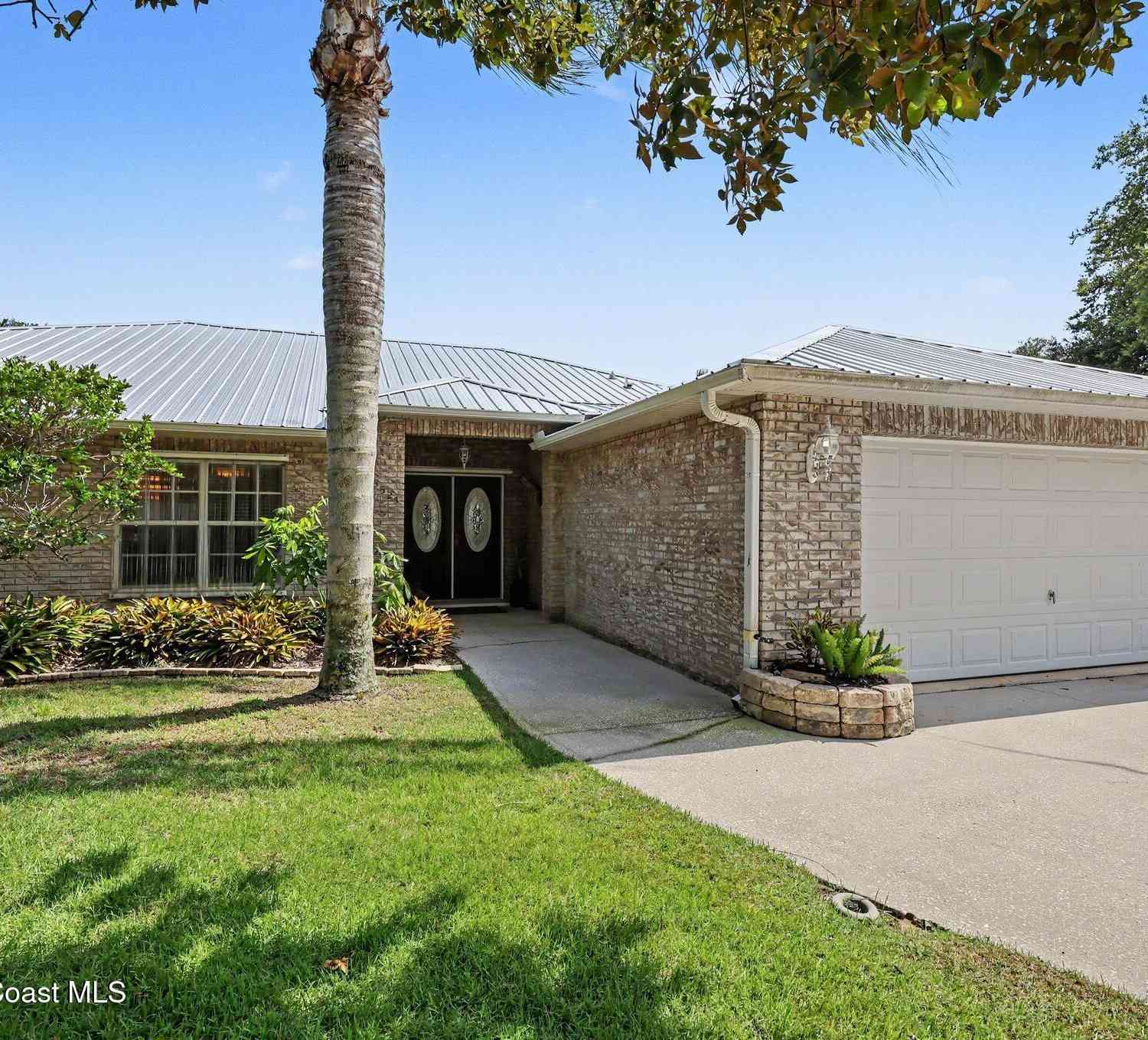 Homes For Sale - 3525 Gloria Avenue<br/> Mims, FL 32754