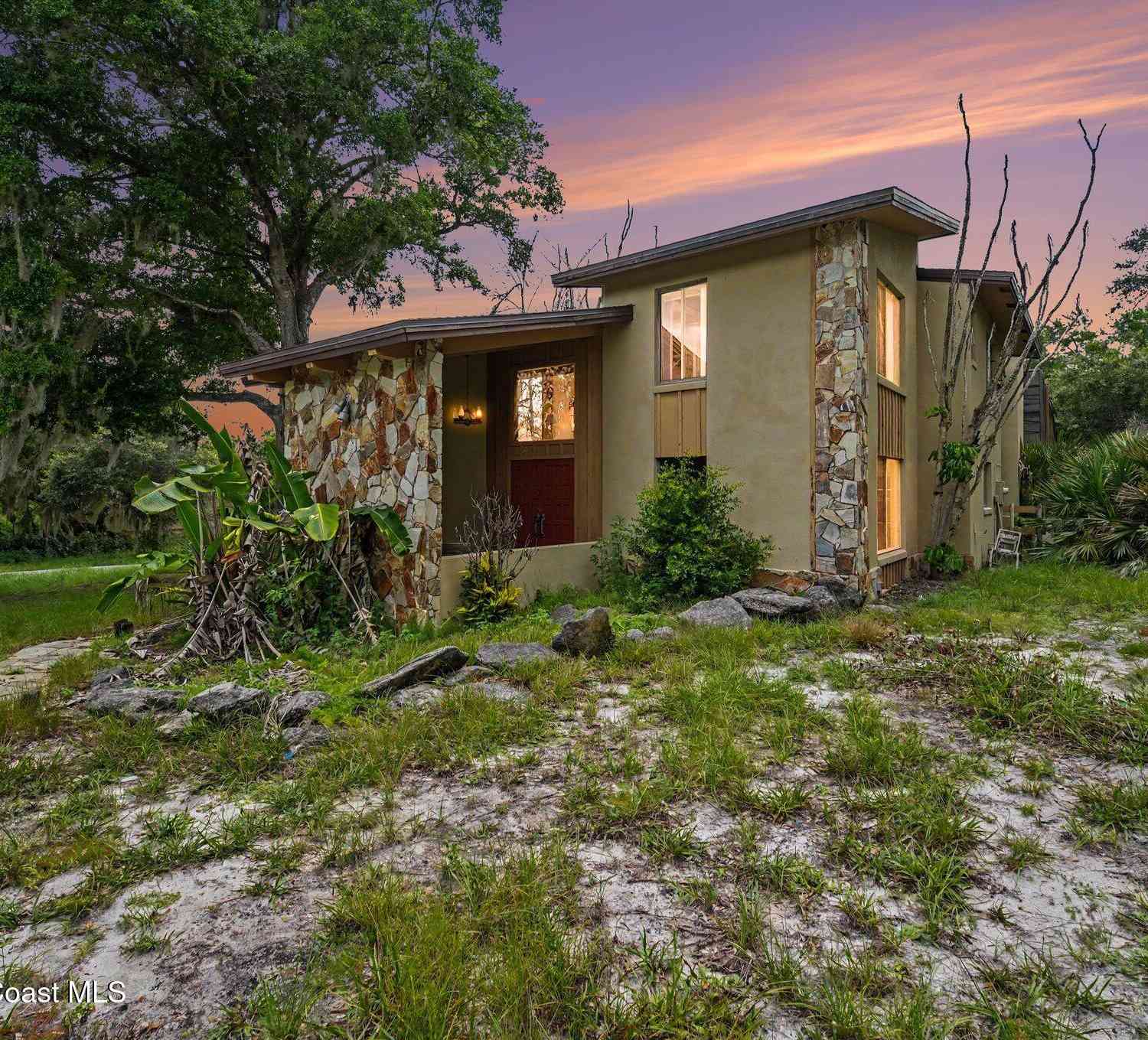 Homes For Sale - 1320 S Carpenter Road<br/> Titusville, FL 32796