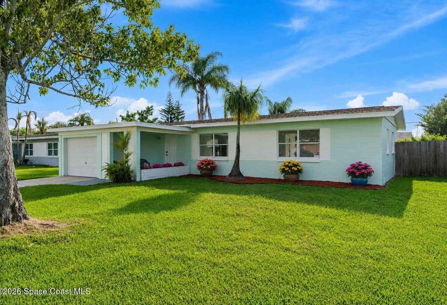 Homes For Sale - 116 1st Street<br/> Merritt Island, FL 32953