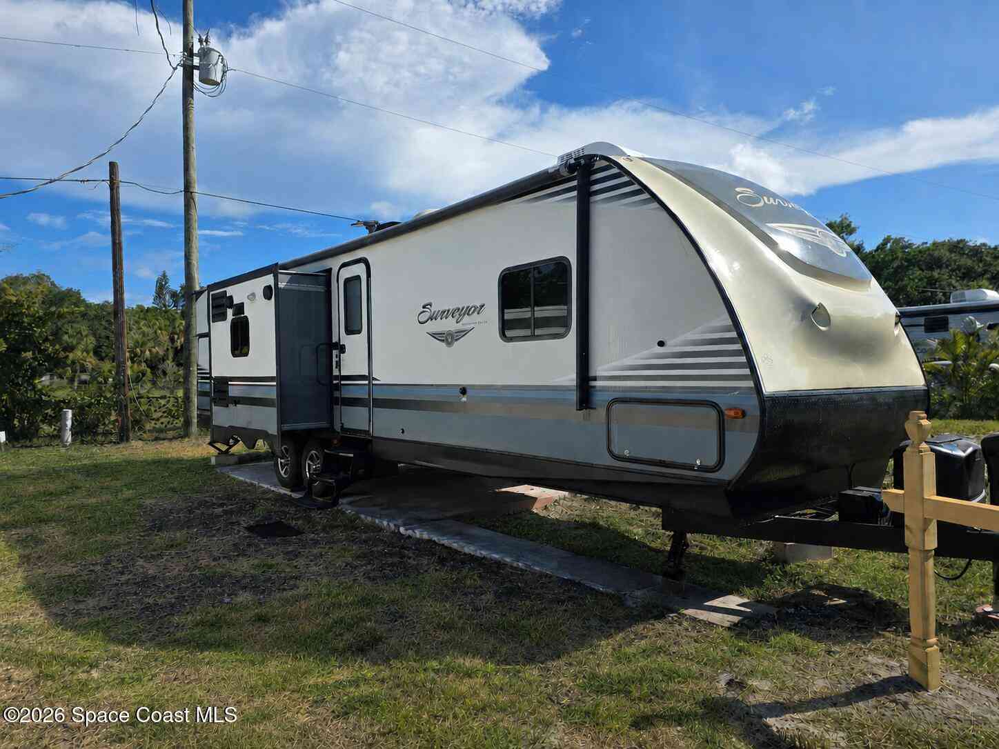 Mobile Home For Rent - 945 N Tropical Trail #7<br/> Merritt Island, FL 32953