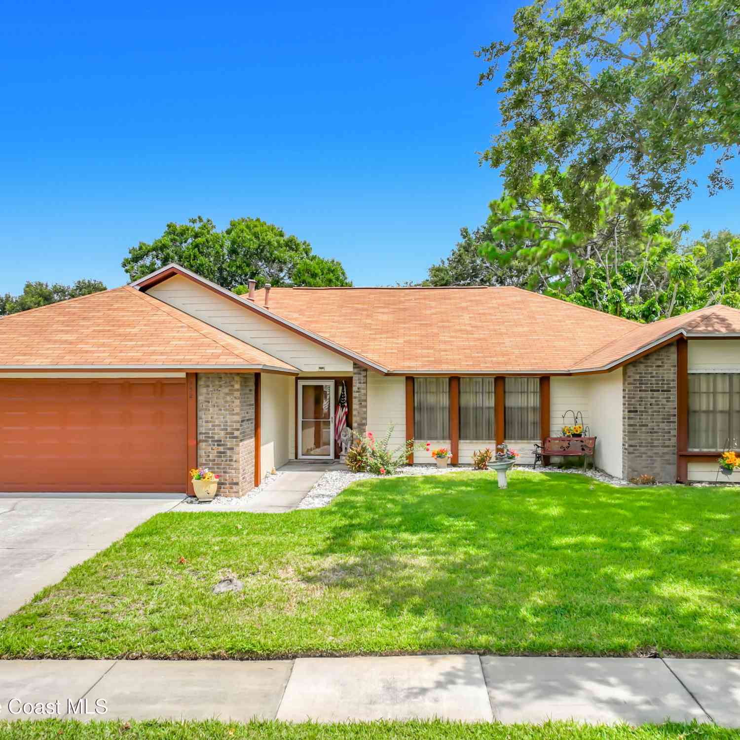 Homes For Sale - 132 Oak Lake Road<br/> Brevard County, Melbourne, FL 32901