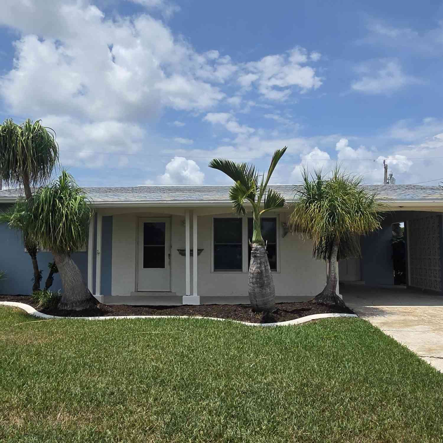 Homes For Sale - 854 Iroquois Avenue<br/> Brevard County, Melbourne, FL 32935