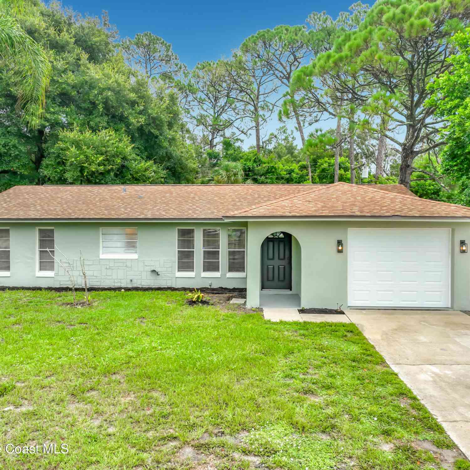 Homes For Sale - 1045 Nova Terrace<br/> Brevard County, Titusville, FL 32796