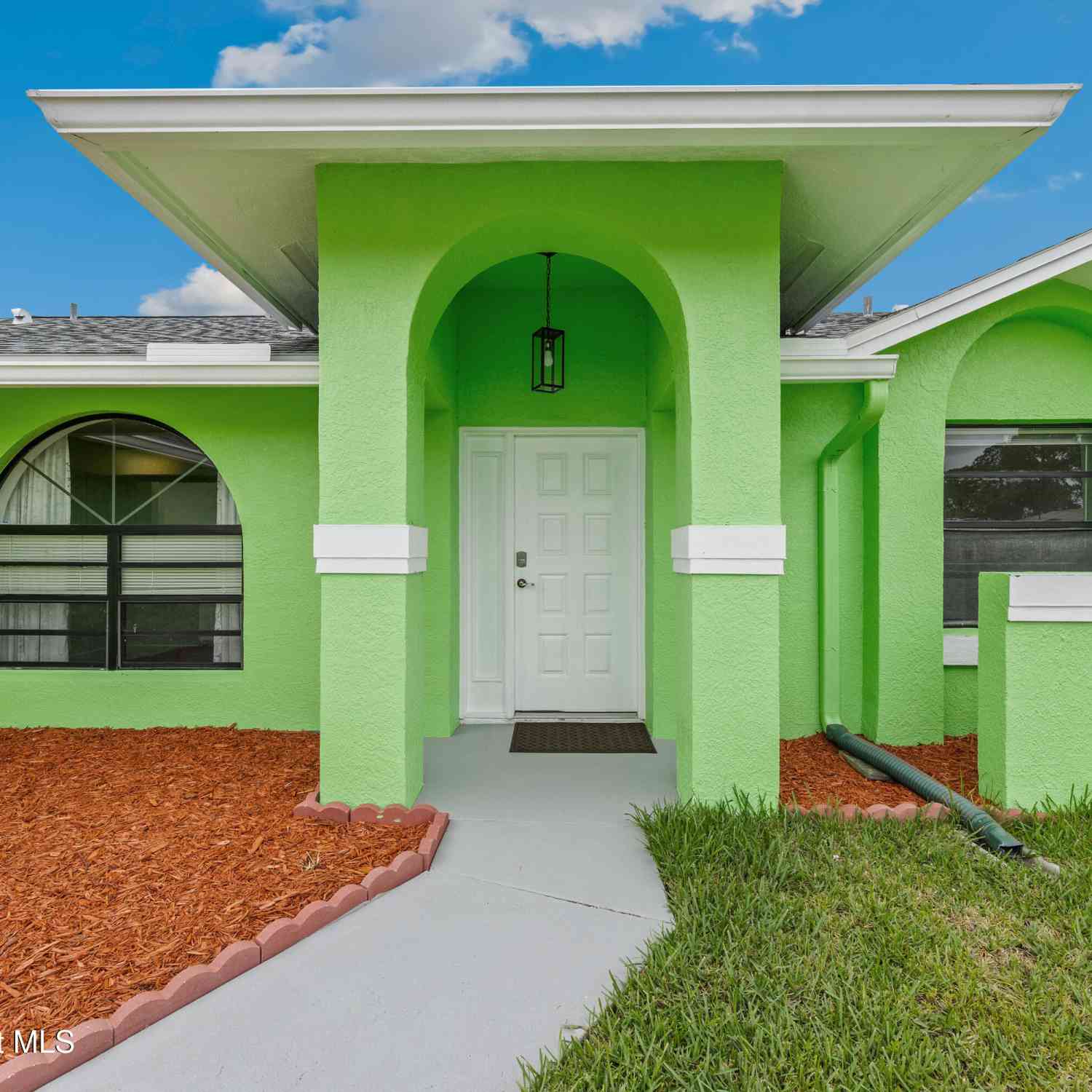 Homes For Sale - 1737 Nanton Street<br/> Brevard County, Palm Bay, FL 32907