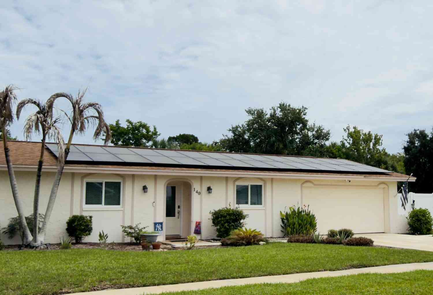 Homes For Sale - 140 Sea Breeze Circle<br/> Merritt Island, FL 32953