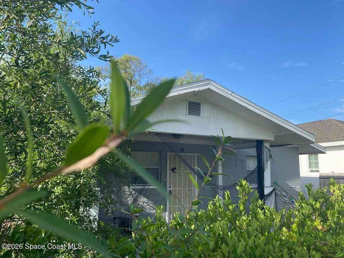Homes For Sale - 2423 E 29th Avenue<br/> Hillsborough County, Tampa, FL 33604