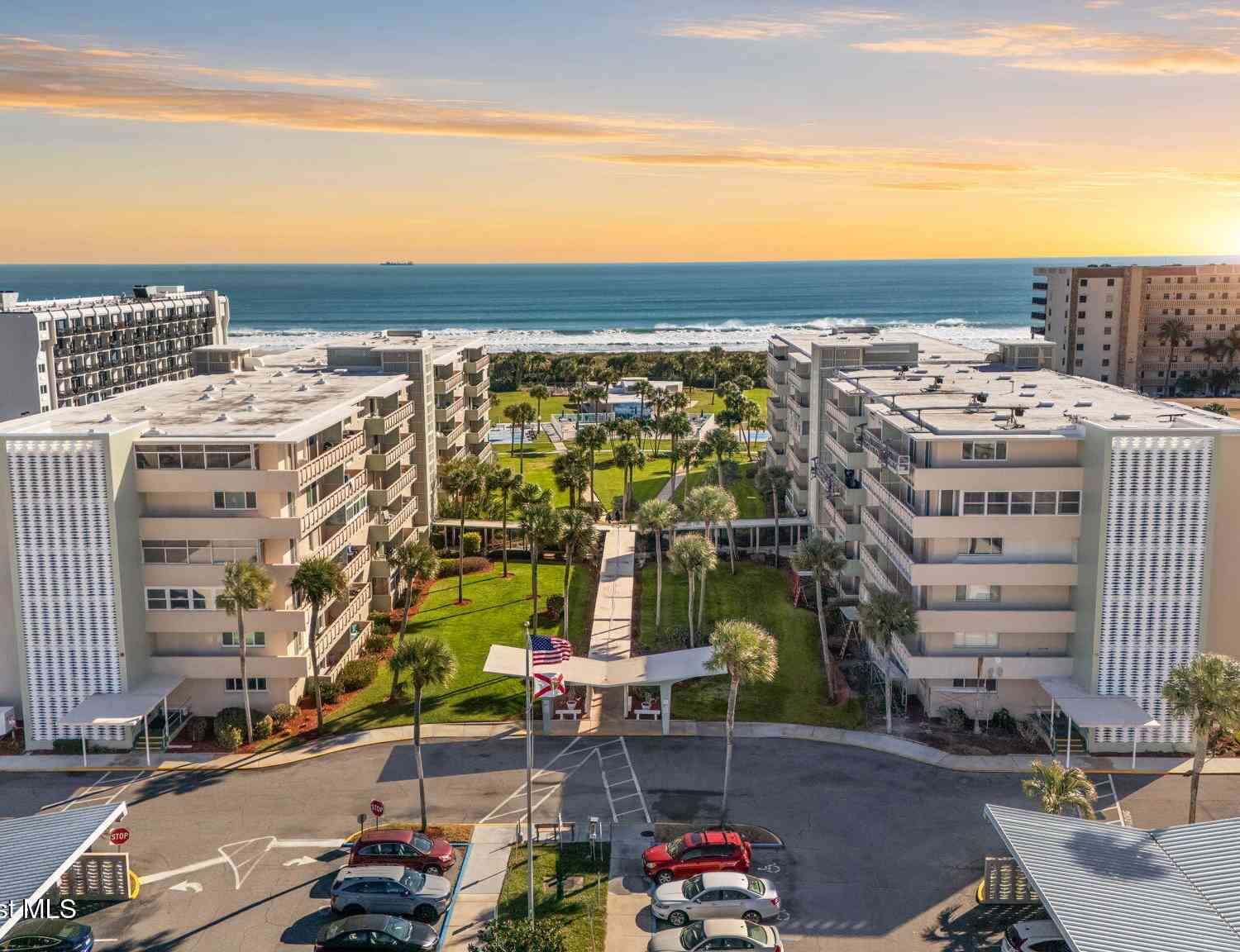 Condo For Sale - 2020 N Atlantic Avenue #610-N<br/> Cocoa Beach, FL 32931