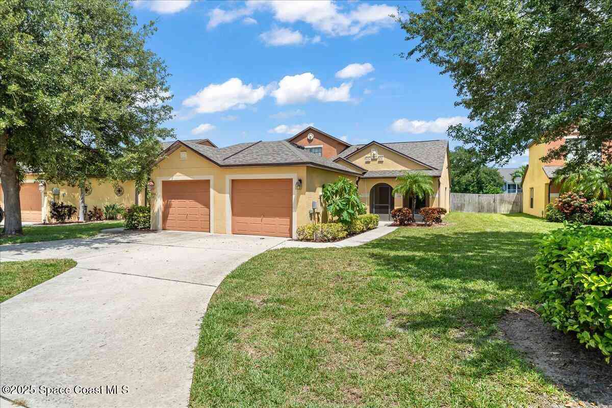 Townhouse For Rent - 890 Luminary Circle #106<br/> Melbourne, FL 32901