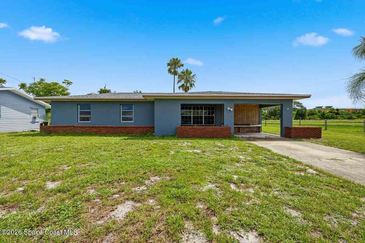 Homes For Sale - 915 Burn Drive<br/> Palm Bay, FL 32905