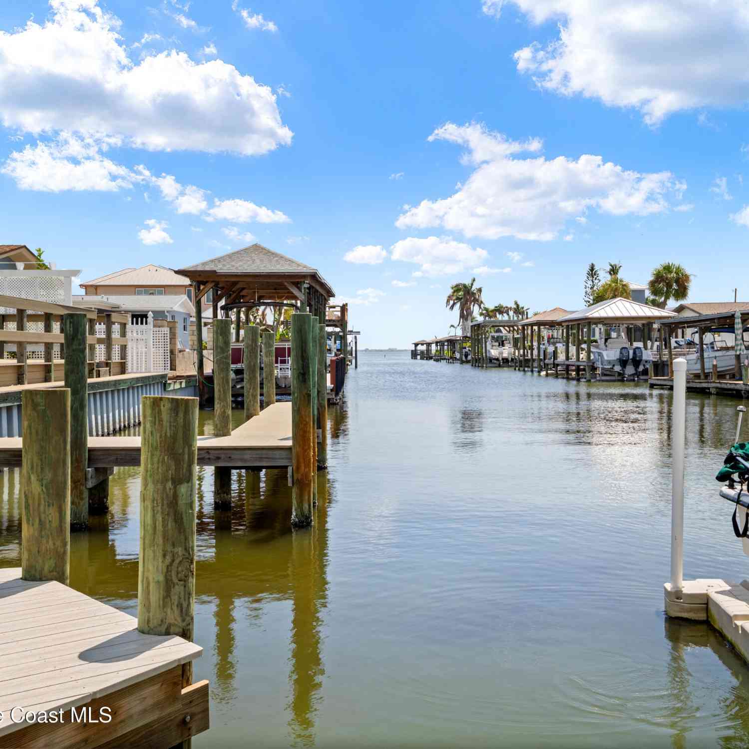 Homes For Sale - 1655 S Shelter Trail<br/> Merritt Island, FL 32952