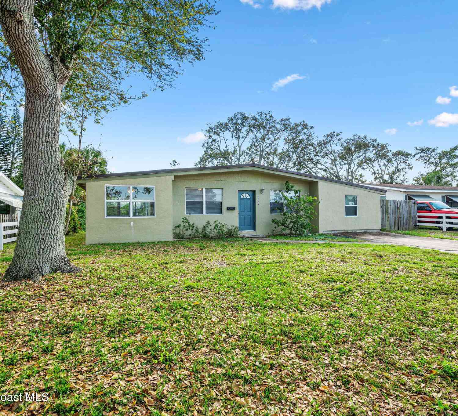 Homes For Sale - 907 Espanola Way<br/> Melbourne, FL 32901