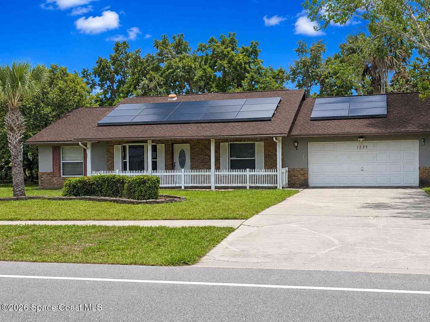 Homes For Sale - 1225 Elkcam Boulevard<br/> Deltona, FL 32725