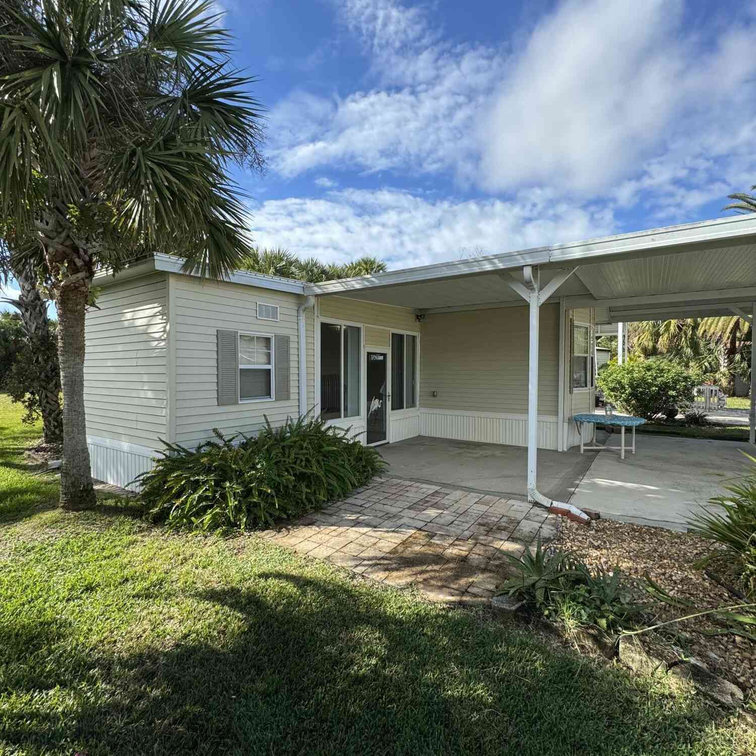 Mobile Home For Rent - 113 Sunset Drive<br/> Titusville, FL 32780