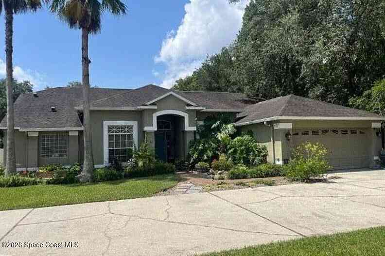 Homes For Sale - 5781 Autumn Chase Circle<br/> Sanford, FL 32771