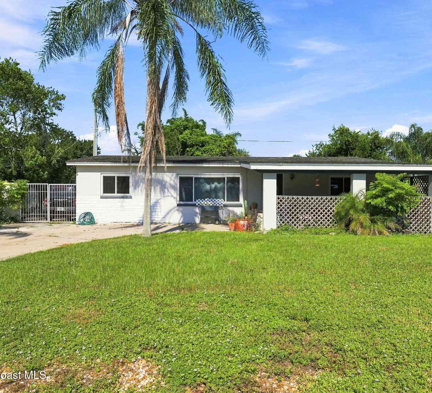 Homes For Sale - 1026 Holland Street<br/> Melbourne, FL 32935