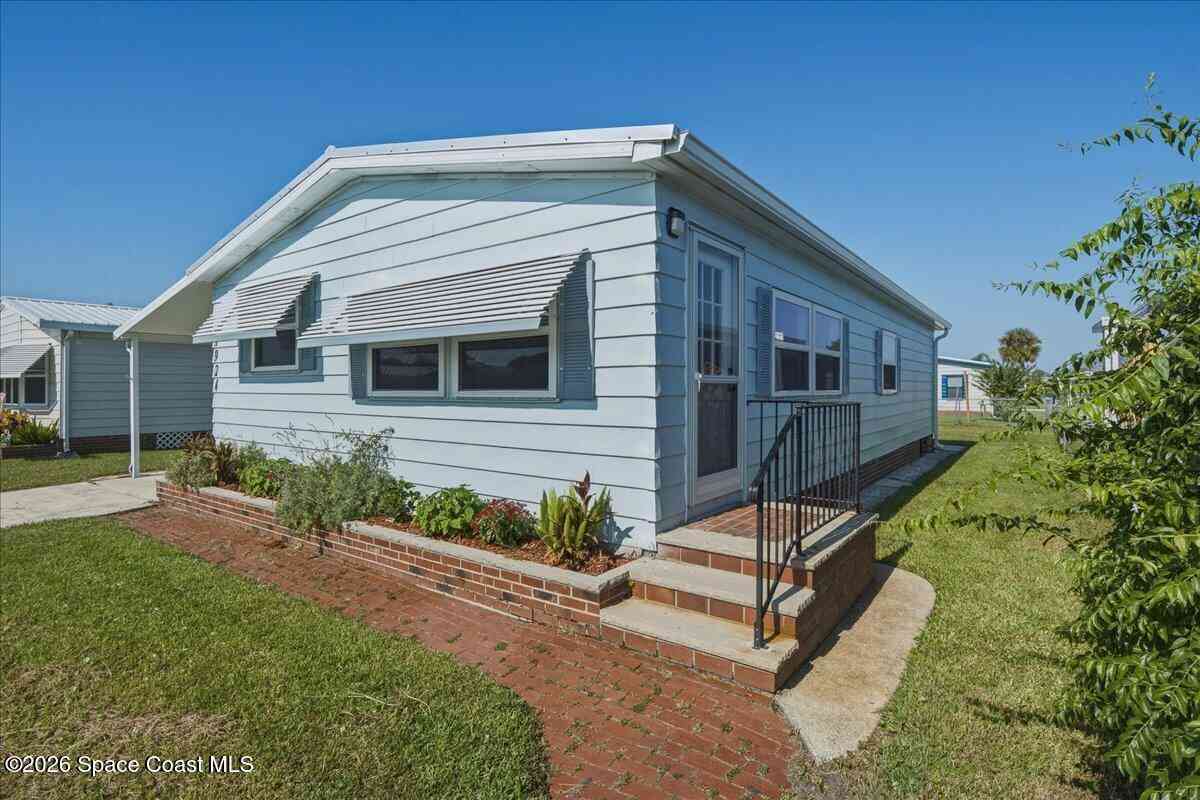 Mobile Home For Sale - 1924 Big Cypress Street<br/> Brevard County, Palm Bay, FL 32905