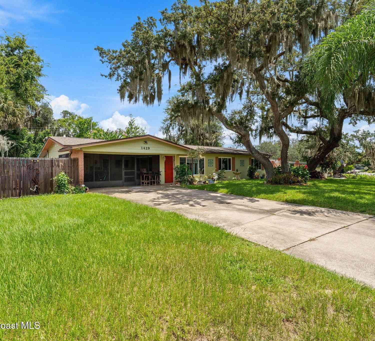 Homes For Sale - 1429 Elm Terrace<br/> Titusville, FL 32780