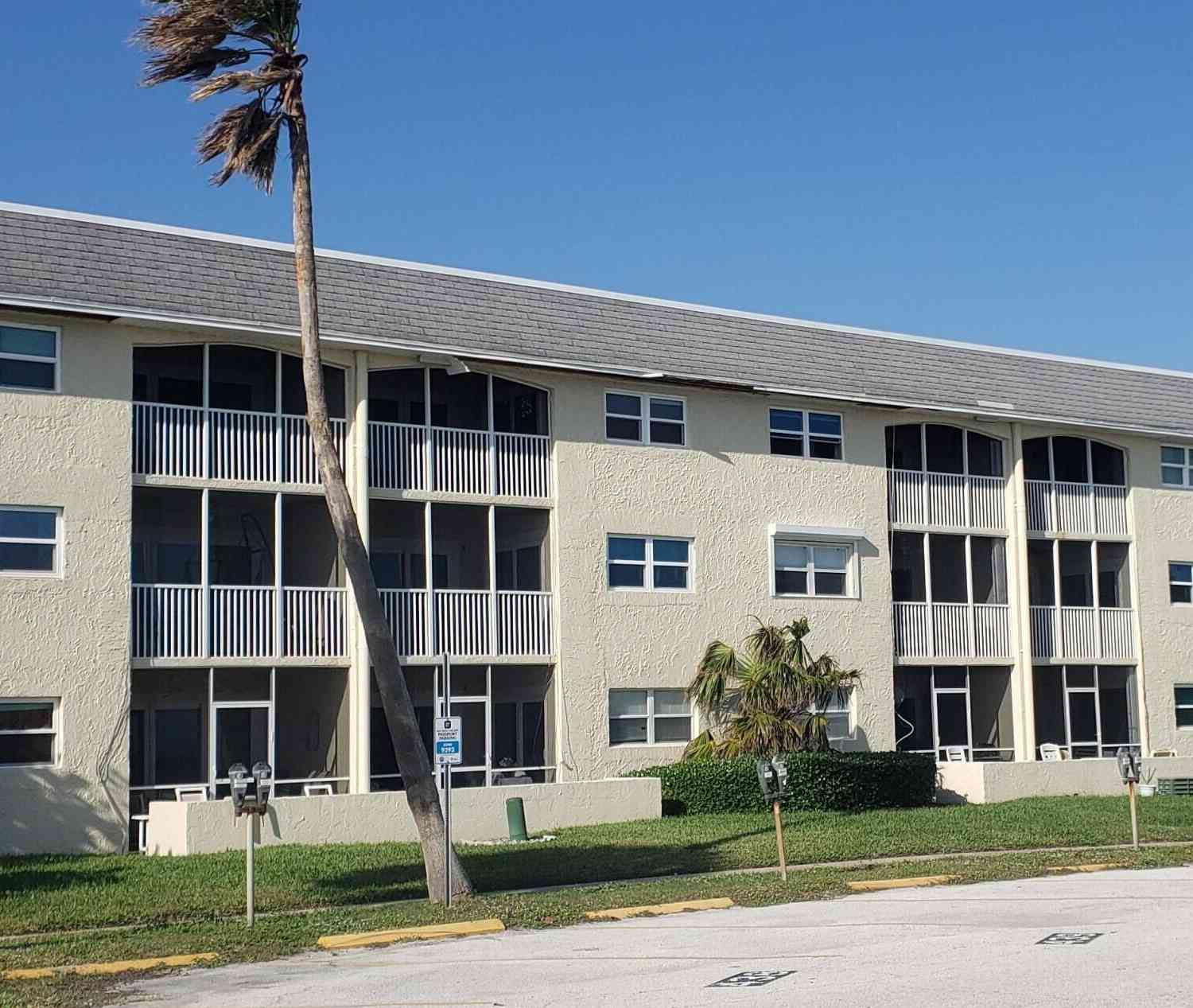 Condo For Rent - 301 S Miramar Avenue #304<br/> Indialantic, FL 32903