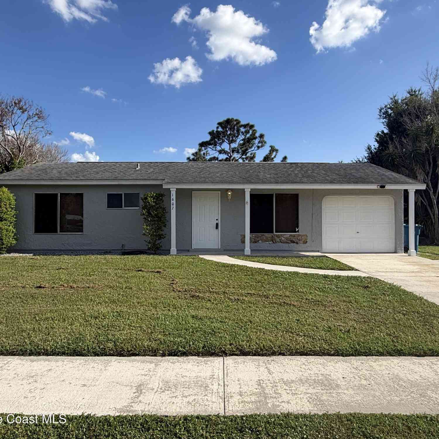 Homes For Rent - 1607 Fairfield Circle<br/> Brevard County, Palm Bay, FL 32905