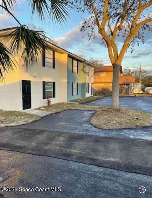 Townhouse For Rent - 2254 W New Haven Avenue<br/> Brevard County, West Melbourne, FL 32904