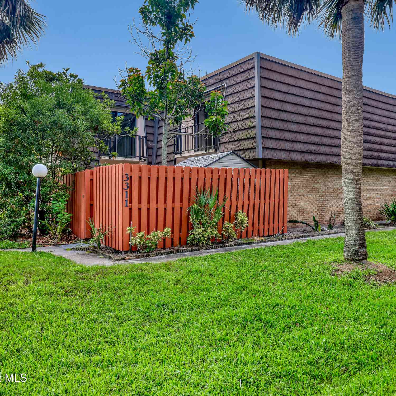 Townhouse For Sale - 3311 Vista Oaks Circle<br/> Palm Bay, FL 32905
