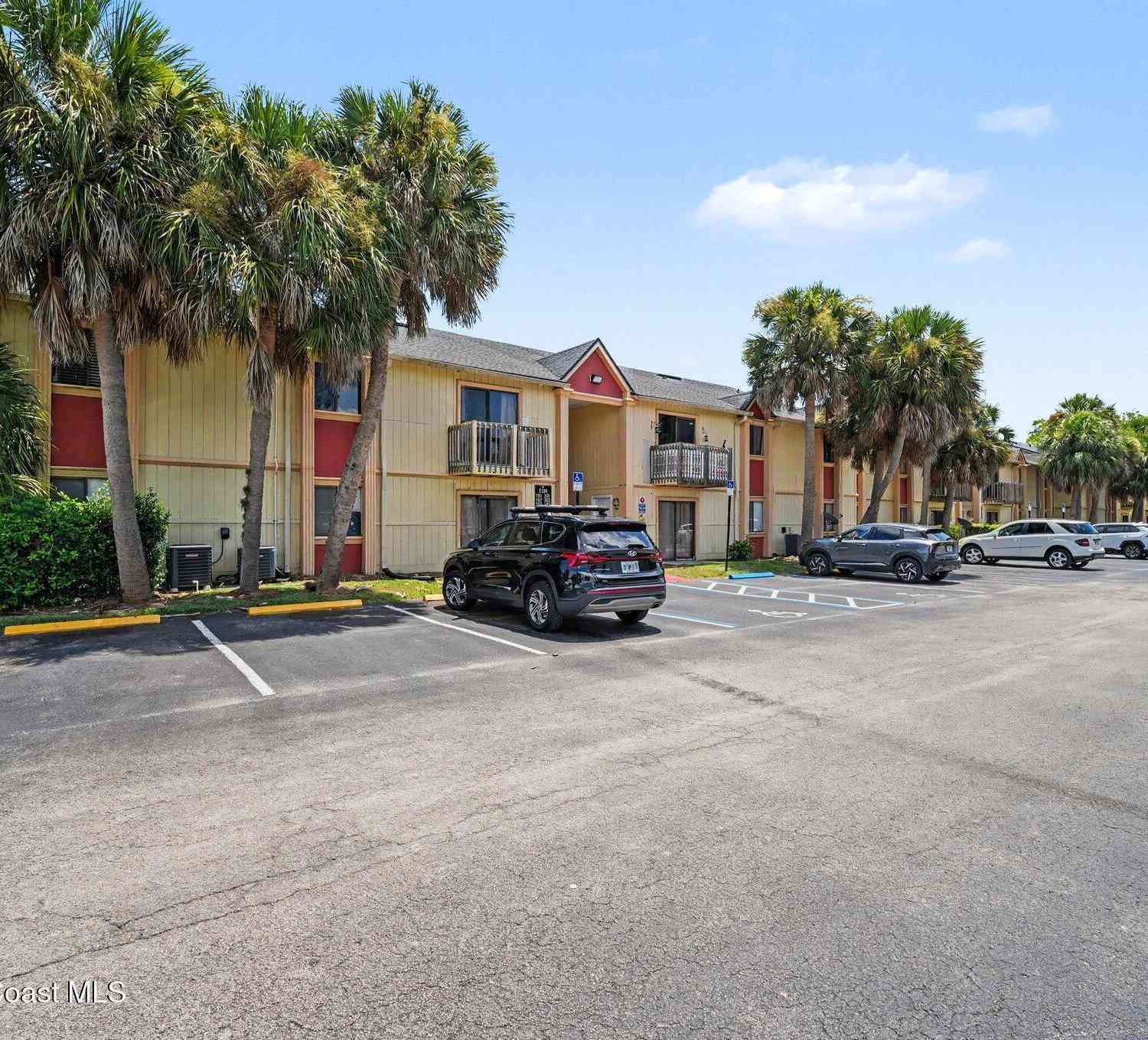 Condo For Sale - 2130 Forest Knoll Drive #30-201<br/> Brevard County, Palm Bay, FL 32905