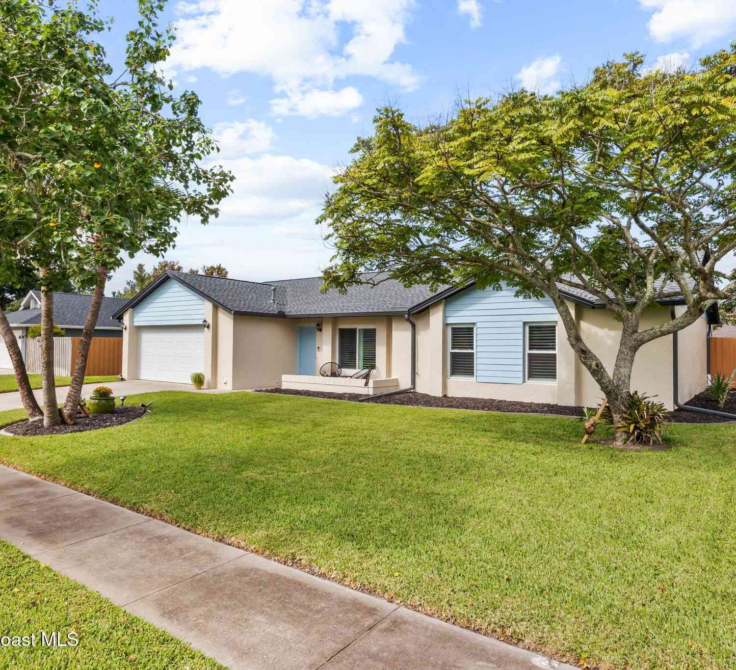 Homes For Sale - 2642 Majestic Avenue<br/> Brevard County, Melbourne, FL 32934