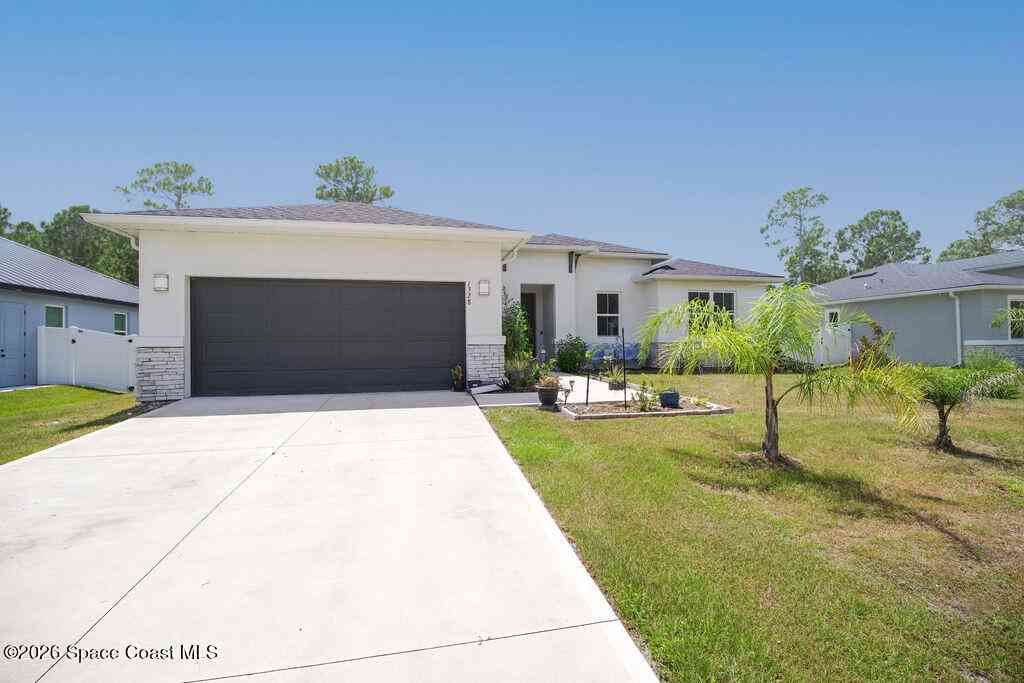 Homes For Sale - 1328 Washburn Street<br/> Brevard County, Palm Bay, FL 32909