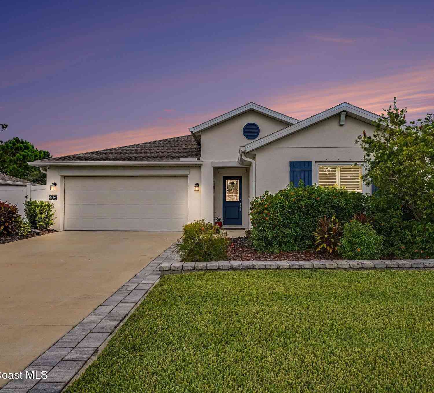 Homes For Sale - 406 Three Oaks Drive<br/> Edgewater, FL 32141