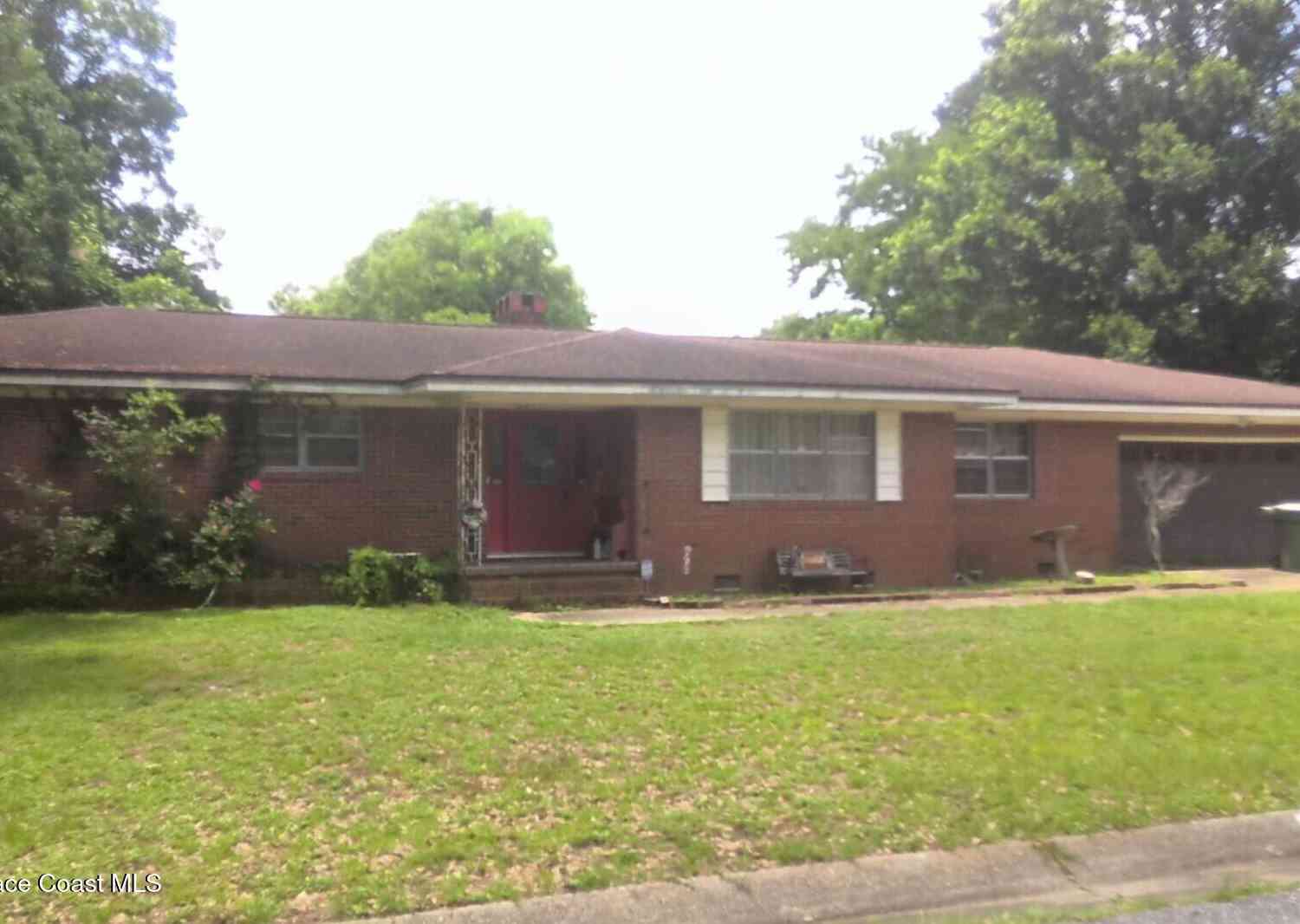 Homes For Sale - 63 N 71st Avenue<br/> Pensacola, FL 32505