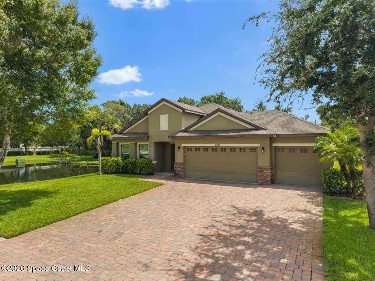Homes For Sale - 760 22nd Avenue<br/> Vero Beach, FL 32962