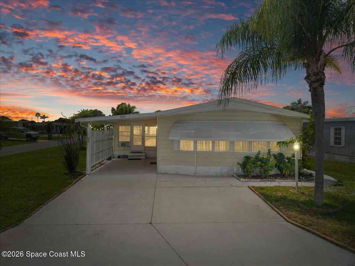 Mobile Home For Sale - 601 Seagull Drive<br/> Sebastian, FL 32976