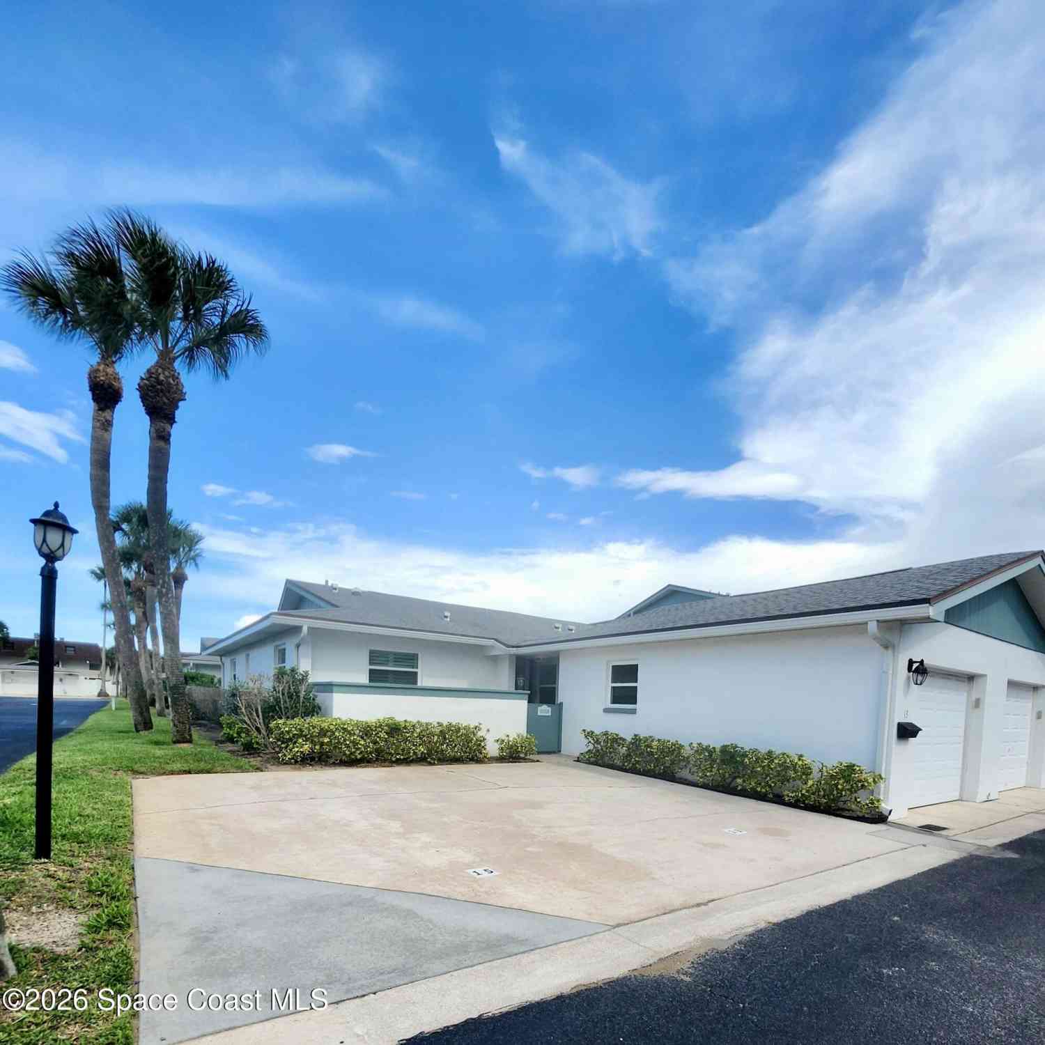 Townhouse For Sale - 290 Paradise Boulevard #13<br/> Brevard County, Melbourne, FL 32903